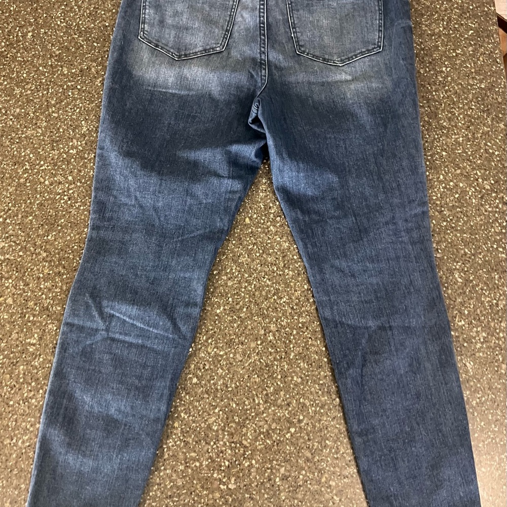 Studio Blue Skinny Jeans with Sleek Design Raw Hem Classic Denim High Waist - Picture 4 of 5